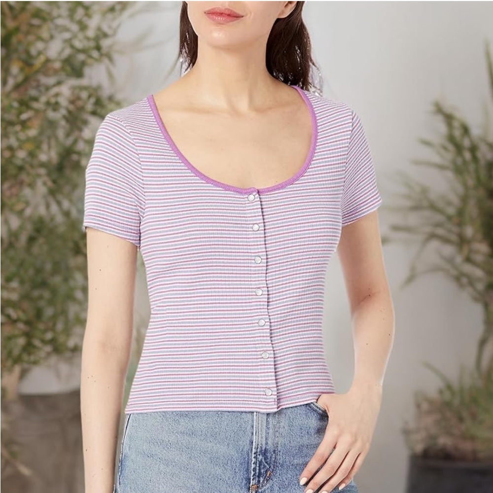 Levi’s Womens Britt Snap Front Top - Picture 2 of 7